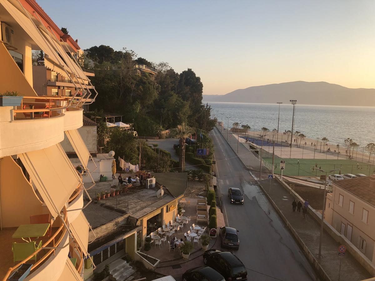 Hotel Lungomare Vlore Exterior photo